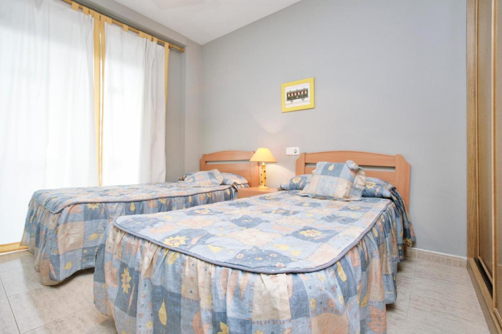 Rentalmar Families Larimar Салоу Екстериор снимка
