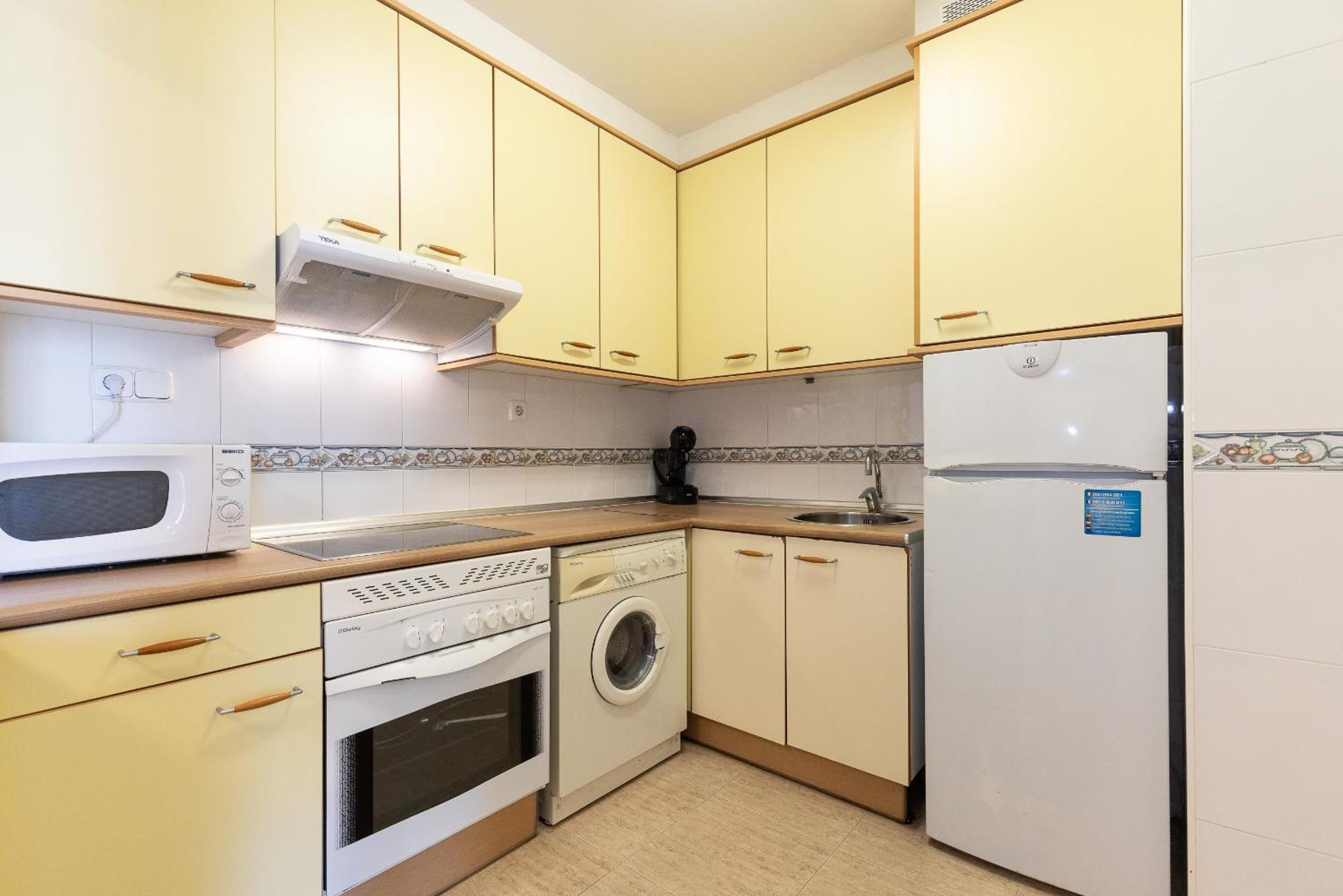 Rentalmar Families Larimar Салоу Екстериор снимка