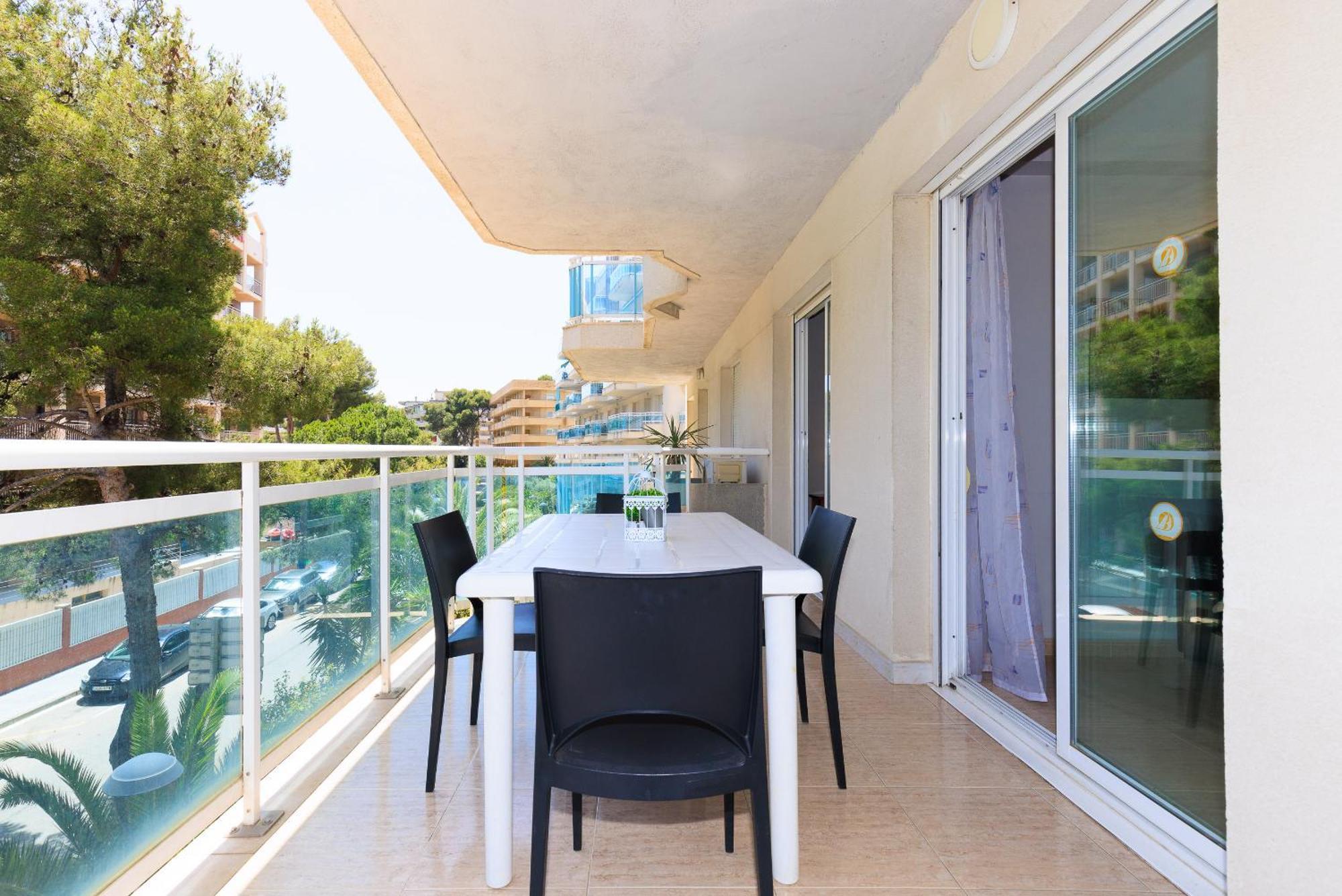 Rentalmar Families Larimar Салоу Екстериор снимка
